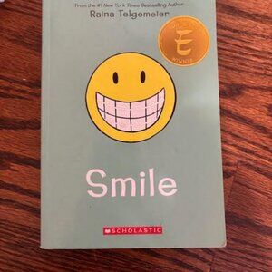 Smile & Sisters – Raina Telgemeier Graphic Novel Set
